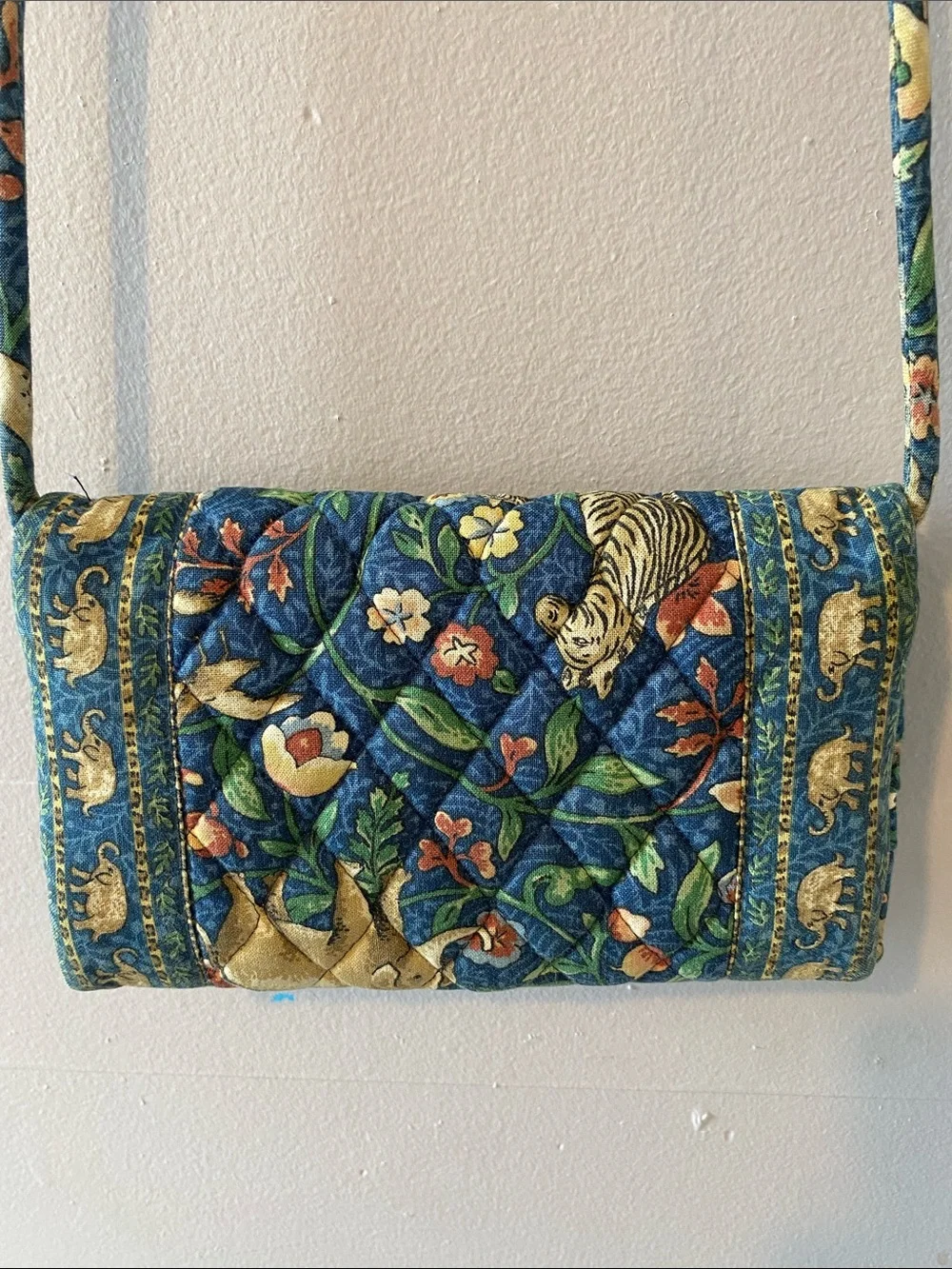 Vera Bradley Animal Kingdom Retired Mini Hipster Crossbody Wallet Purse Monkey - Picture 3 of 8
